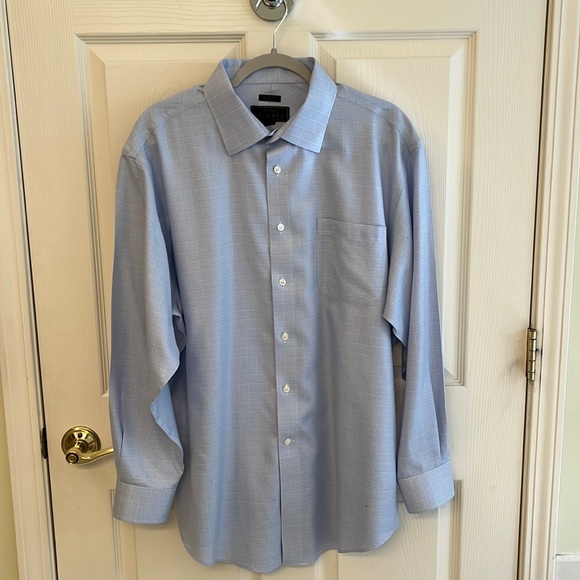 Jos. A. Bank Reserve, No wrinkle, Tailored Fit, Men’s Dress Shirt. Lt Blue Check - Picture 1 of 3